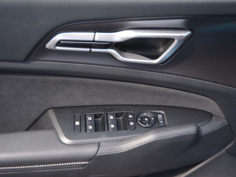 13 - Kia Sportage 1.6 crdi mhev gt-line sunroof pack dct7