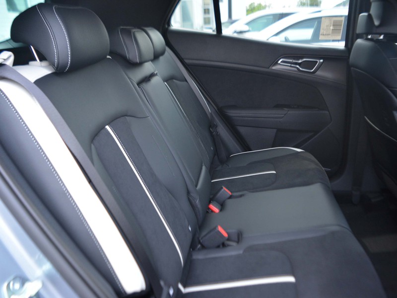 7 - Kia Sportage 1.6 crdi mhev gt-line sunroof pack dct7