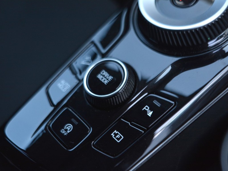 19 - Kia Sportage 1.6 crdi mhev style dct