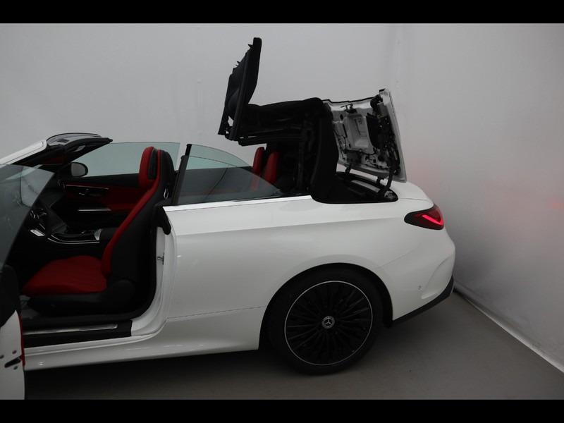 19 - Mercedes CLE cabrio 300 amg line advanced 4matic 9g-tronic plus