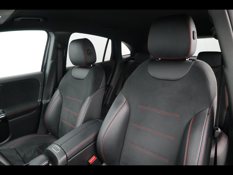 7 - Mercedes GLA 250 e plug in hybrid (e eq-power) premium 8g-dct