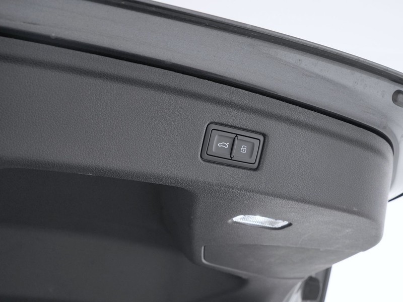 37 - Audi A5 sportback 40 2.0 tdi mhev 204cv s line edition s tronic