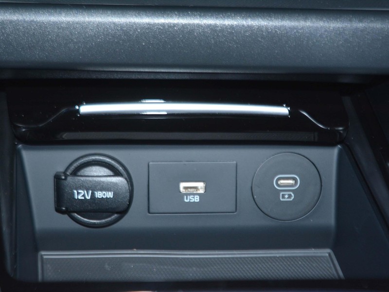 19 - Kia Xceed 1.5 t-gdi mhev 140cv style mt