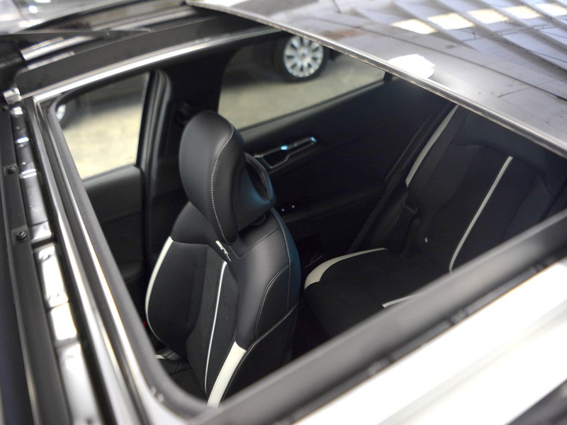 13 - Kia Sportage 1.6 crdi mhev gt-line sunroof pack dct7