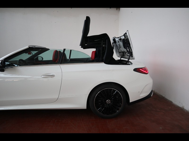 19 - Mercedes CLE cabrio 300 amg line advanced 4matic 9g-tronic plus