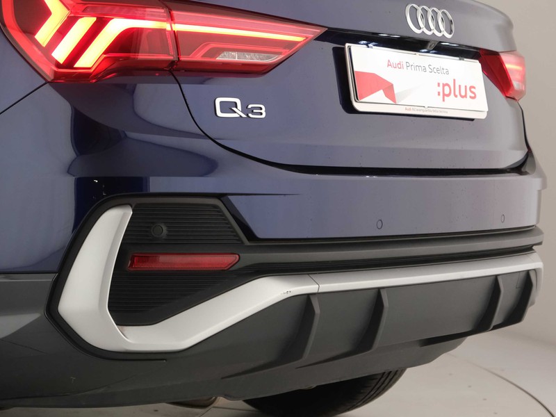 43 - Audi Q3 sportback 35 2.0 tdi s line edition s tronic