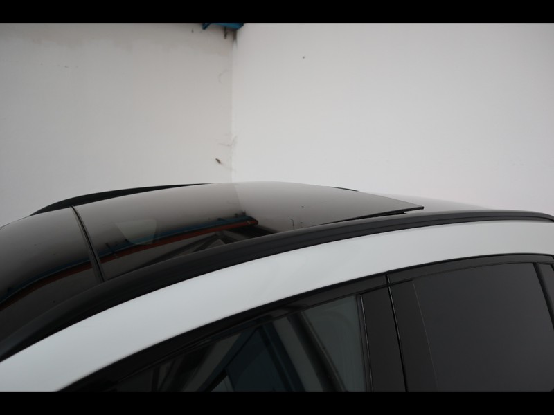 19 - Mercedes GLA 250 e plug in hybrid (e eq-power) premium 8g-dct