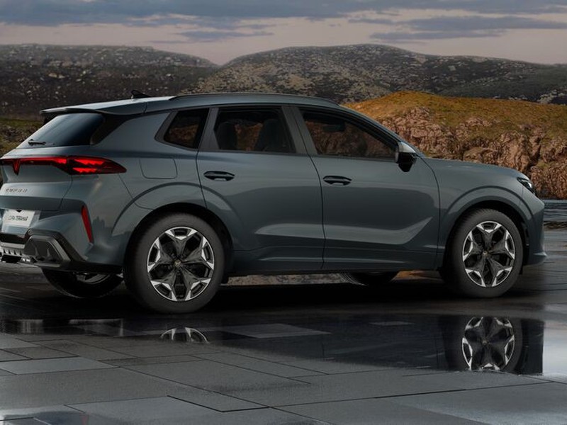 13 - Cupra Terramar 1.5 hybrid 150cv