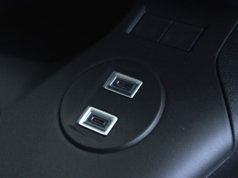 19 - Fiat Professional Doblò van 1.5 bluehdi 100cv ch1 easy pro