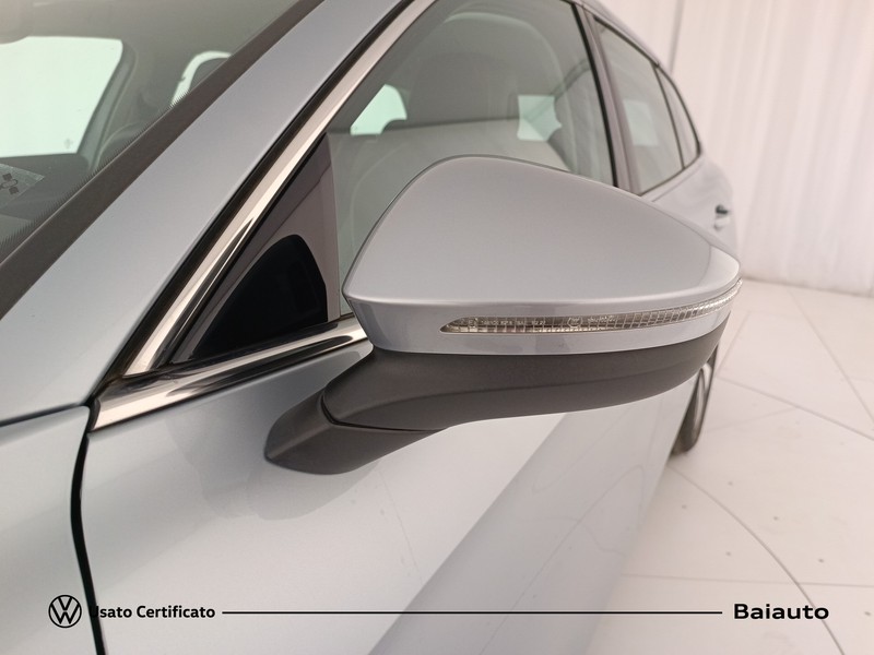 25 - Volkswagen Passat 2.0 tdi scr evo 150cv business dsg