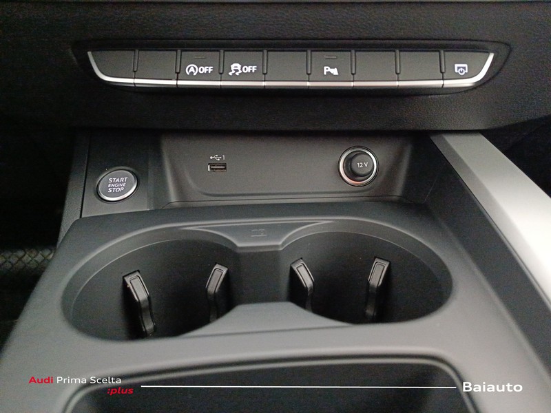 13 - Audi A4 avant 30 2.0 tdi mhev 136cv s tronic