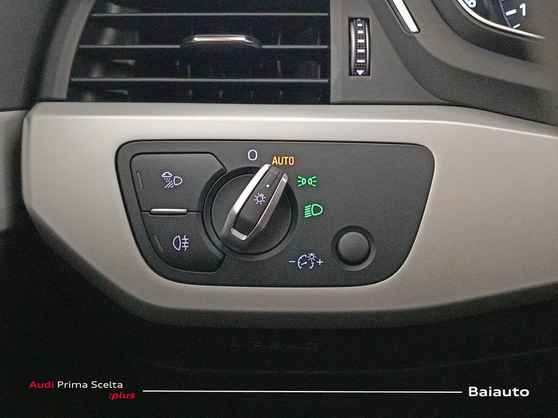 19 - Audi A4 avant 30 2.0 tdi mhev 136cv s tronic