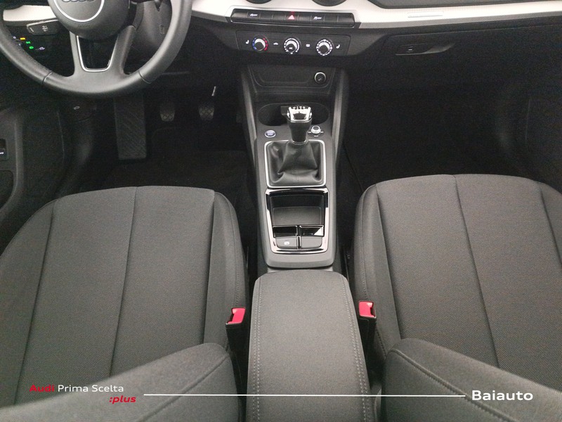 13 - Audi Q2 30 1.0 tfsi 116cv business advanced