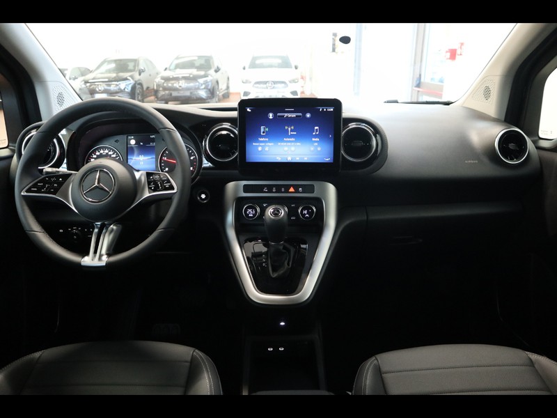 13 - Mercedes Vans Classe T long 160 d premium