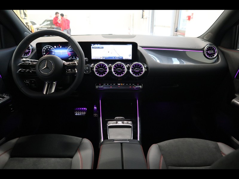 13 - Mercedes GLA 200 d amg line advanced plus 4matic 8g-dct