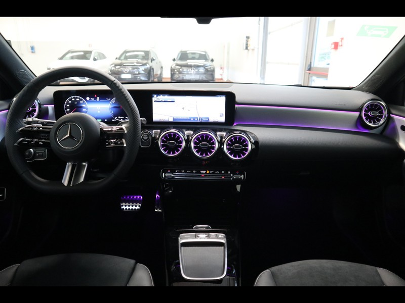 13 - Mercedes Classe A 250 e plug-in-hybrid alpine grey edition speedshift dct amg 8g