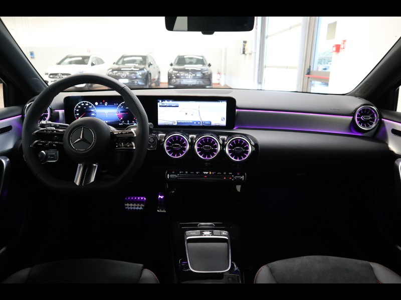 13 - Mercedes Classe A 200 d amg line premium speedshift dct amg 8g