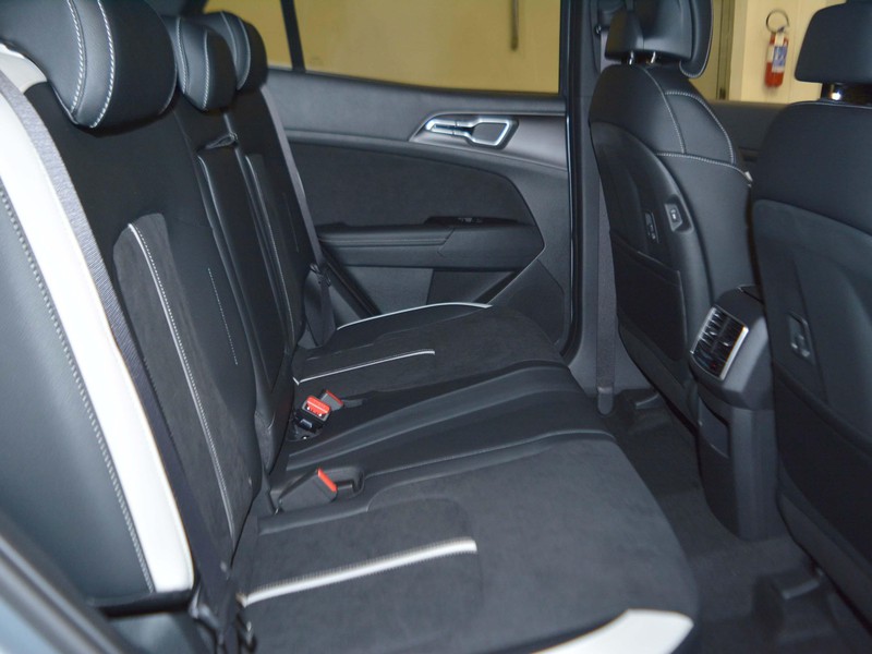 7 - Kia Sportage 1.6 t-gdi hev gt-line sunroof pack at6