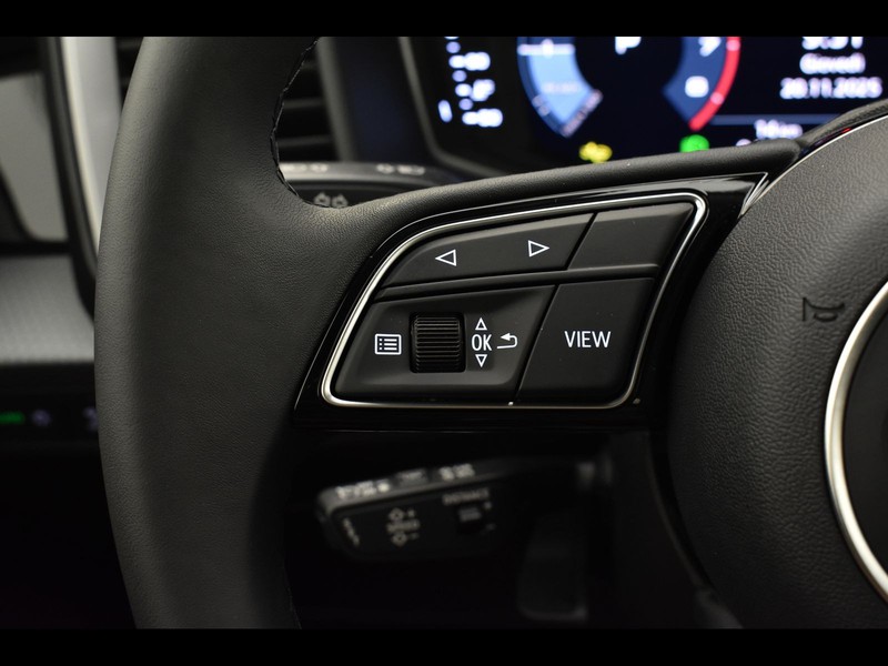 19 - Audi A1 sportback 30 1.0 tfsi 116cv identity black s tronic