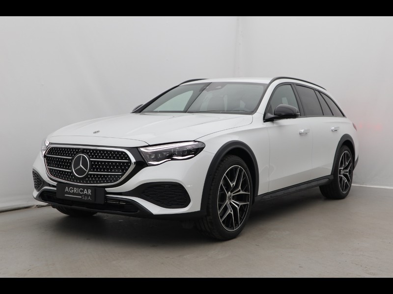 1 - Mercedes Classe E station wagon all-terrain 220 d premium 4matic 9g-tronic