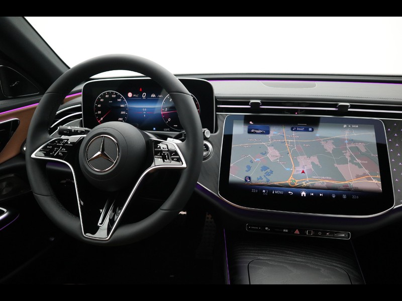 13 - Mercedes Classe E station wagon all-terrain 220 d premium 4matic 9g-tronic