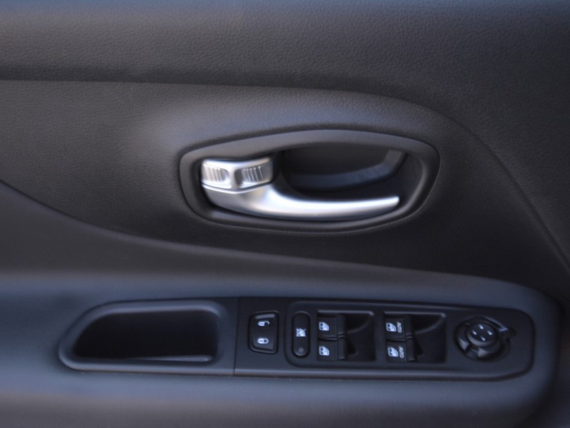 13 - Jeep Renegade 1.5 turbo t4 mhev 130cv limited 2wd