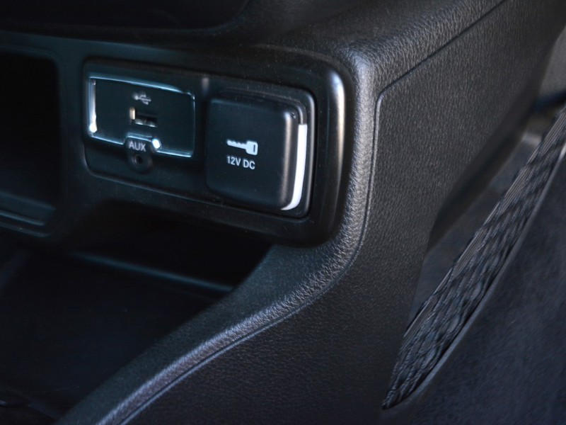 19 - Jeep Renegade 1.5 turbo t4 mhev 130cv limited 2wd