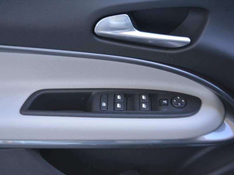 13 - Fiat 600 1.2 hybrid 110cv la prima ii edct