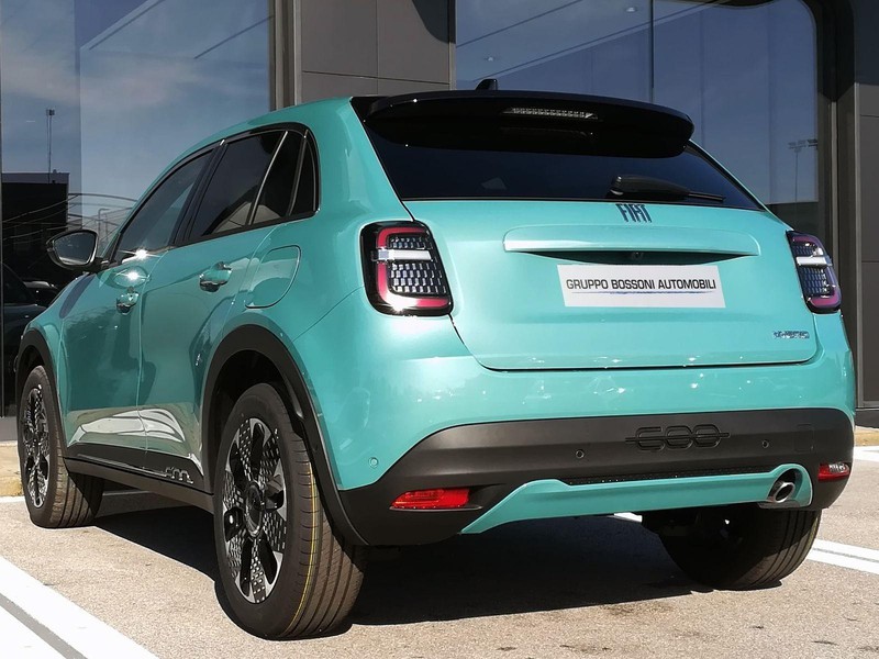 7 - Fiat 600 1.2 hybrid 110cv la prima ii edct