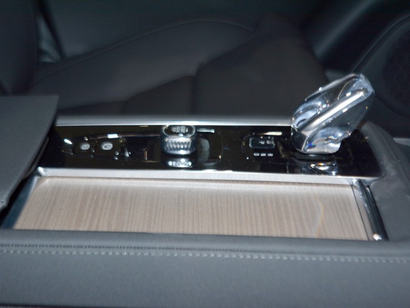 13 - Volvo XC90 2.0 b5 plus bright awd automatico 7p.ti