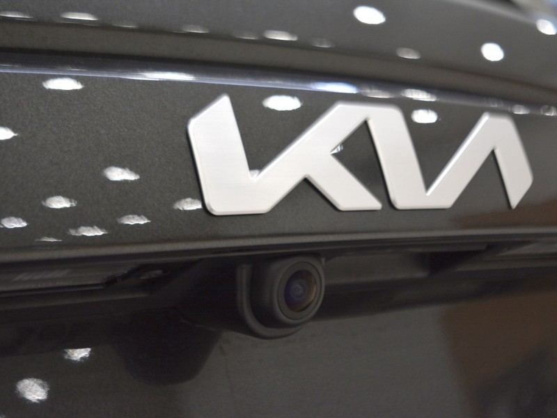 19 - Kia Niro 1.6 gdi hybrid 129cv style dct6