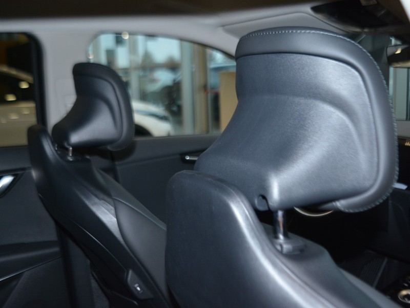 7 - Kia Niro 1.6 gdi hybrid 129cv style dct6