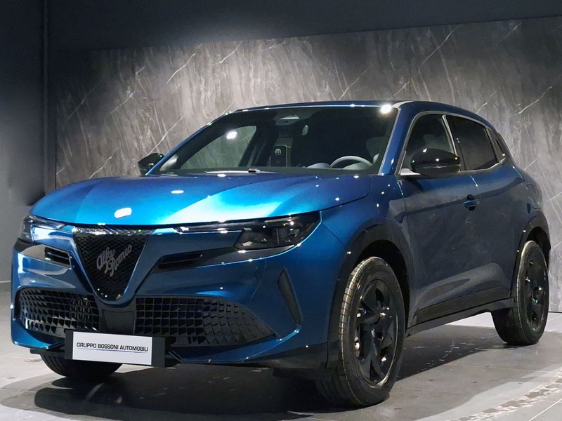 1 - Alfa Romeo Junior 1.2 hybrid 145cv ibrida edct6