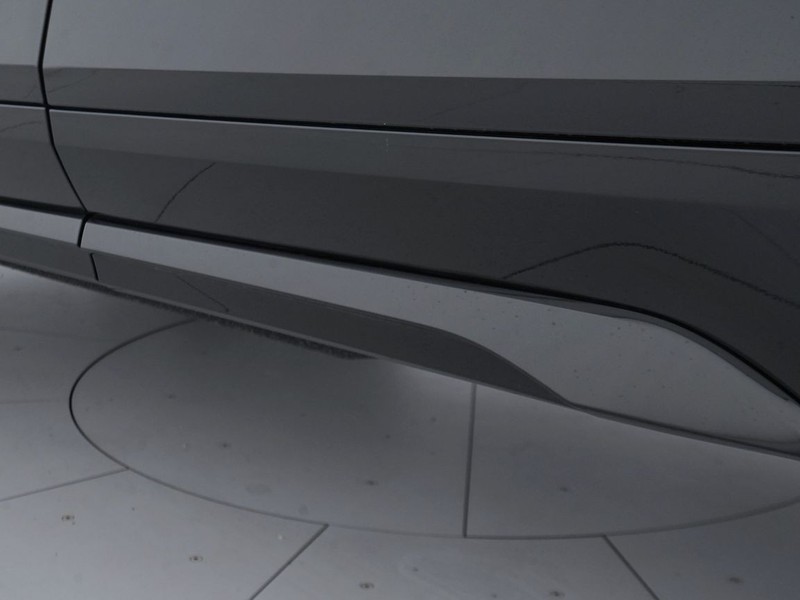 37 - Audi Q5 sportback 40 2.0 tdi mhev 12v s line quattro s tronic