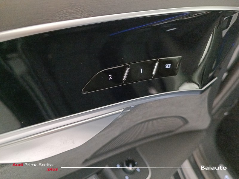 25 - Audi A8 60 3.0 v6 tfsi e quattro