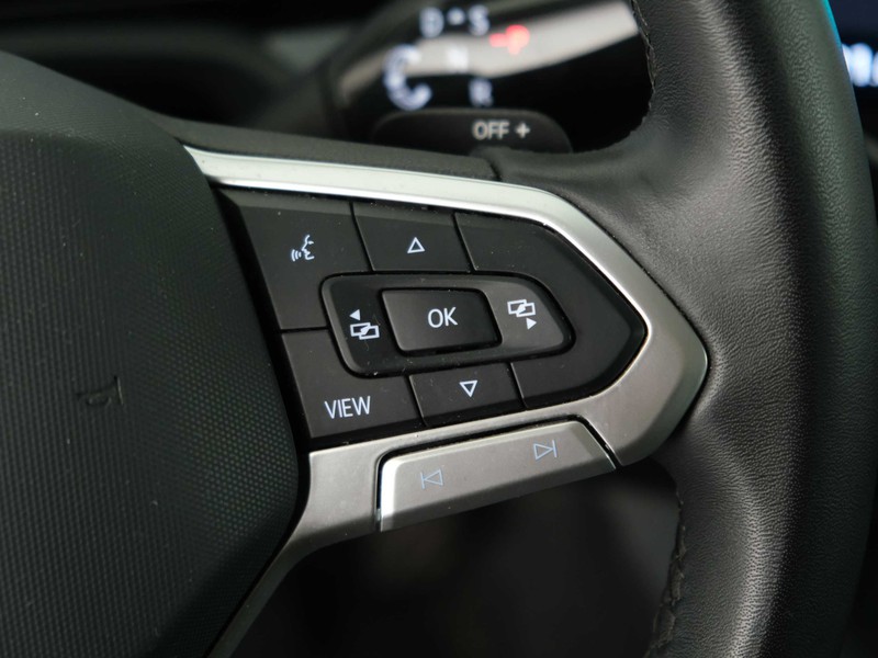 25 - Volkswagen Passat 1.5 etsi act 150cv business dsg