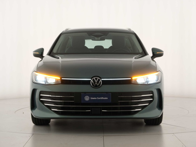 49 - Volkswagen Passat 1.5 etsi act 150cv business dsg