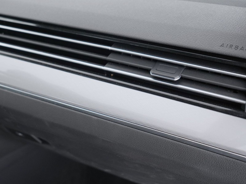 19 - Volkswagen Passat variant 2.0 tdi scr evo 150cv business dsg