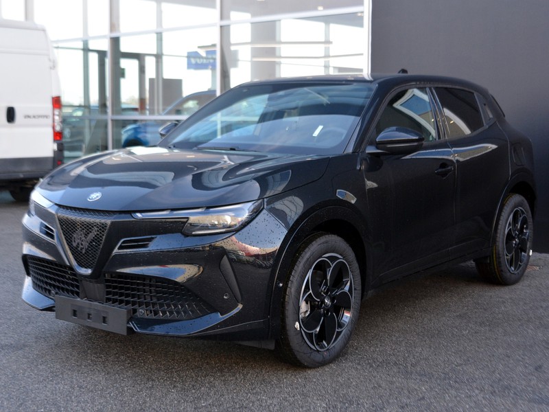 1 - Alfa Romeo Junior 1.2 hybrid 145cv ibrida q4 edct6