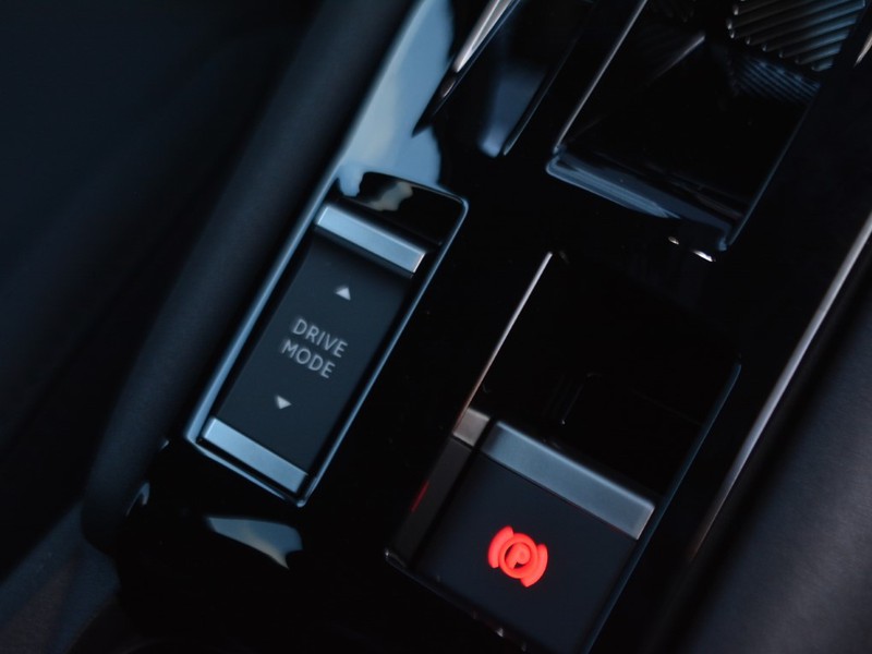 19 - Alfa Romeo Junior 1.2 hybrid 145cv ibrida q4 edct6