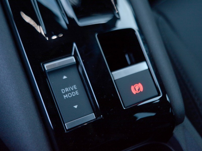 19 - Alfa Romeo Junior 1.2 hybrid 145cv ibrida q4 edct6