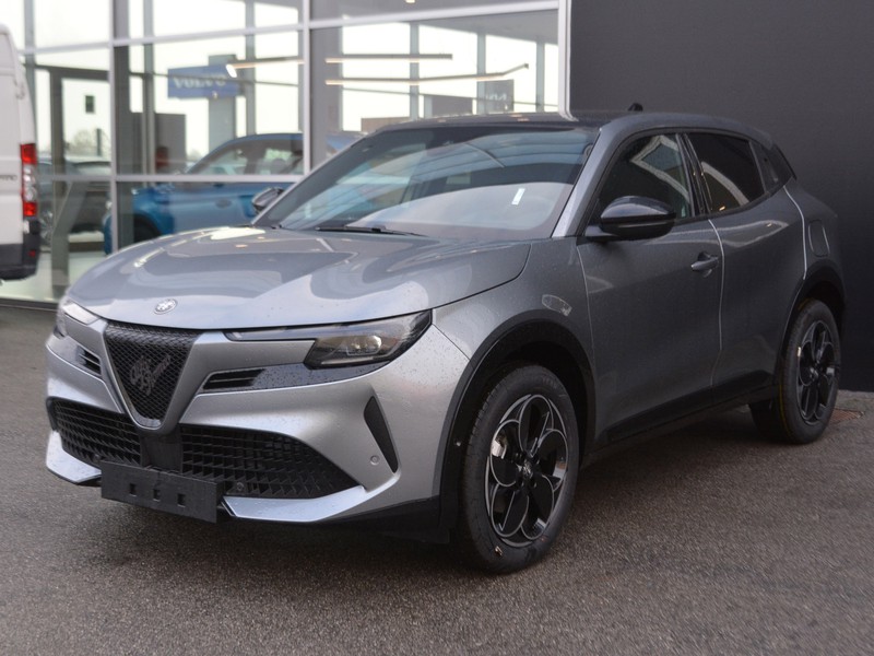 1 - Alfa Romeo Junior 1.2 hybrid 145cv ibrida q4 edct6