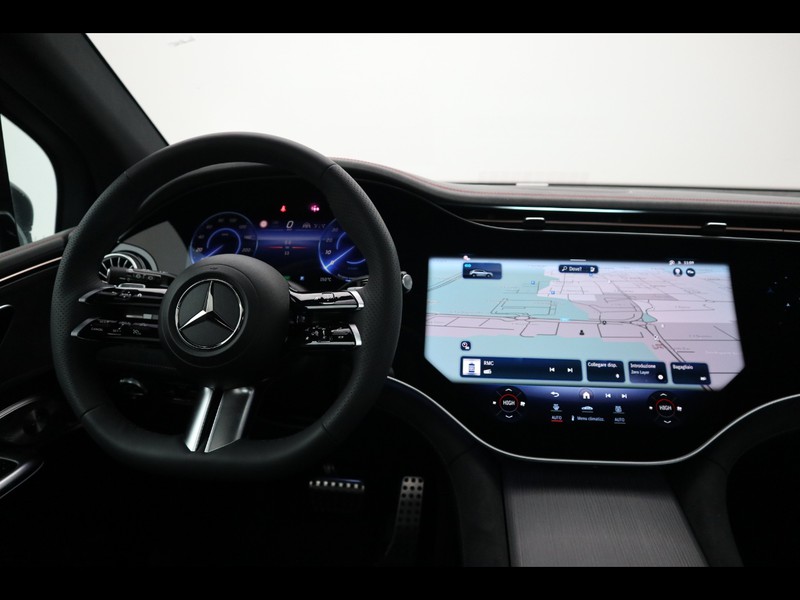 13 - Mercedes EQE suv 350 amg line premium plus 4matic