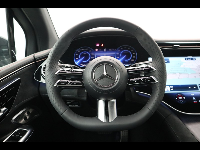 19 - Mercedes EQE suv 350 amg line premium plus 4matic