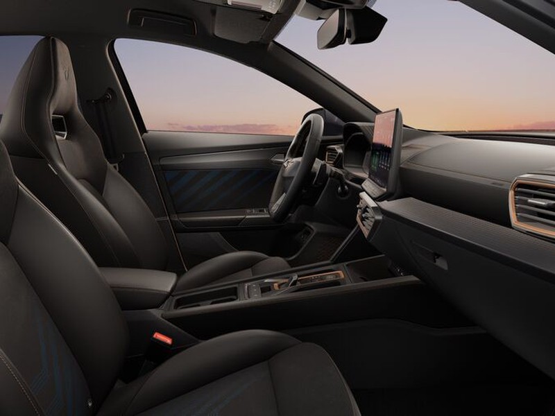 7 - Cupra Formentor 1.5 e-hybrid 204cv dark night dsg