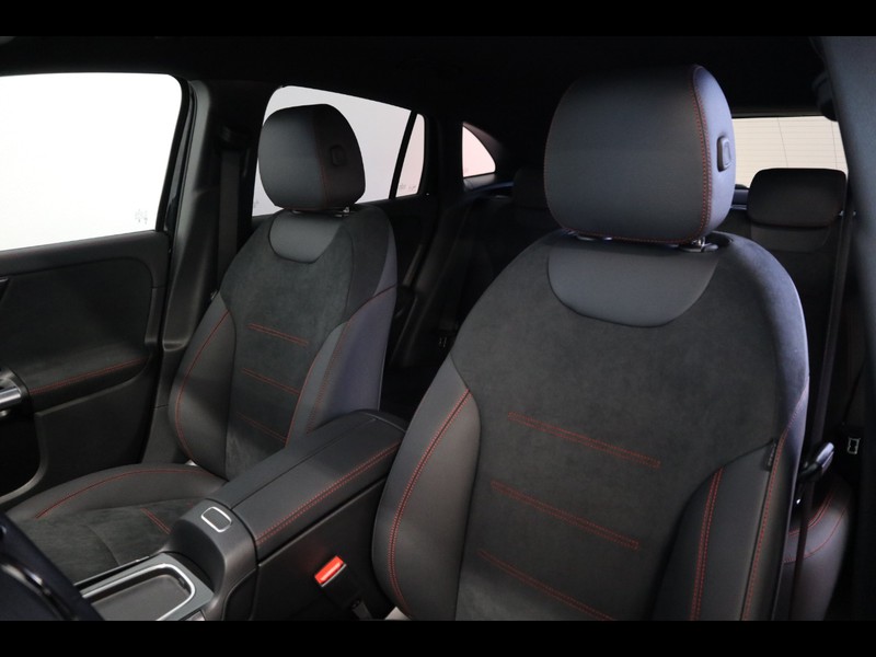 7 - Mercedes GLA 200 d amg line premium 4matic 8g-dct