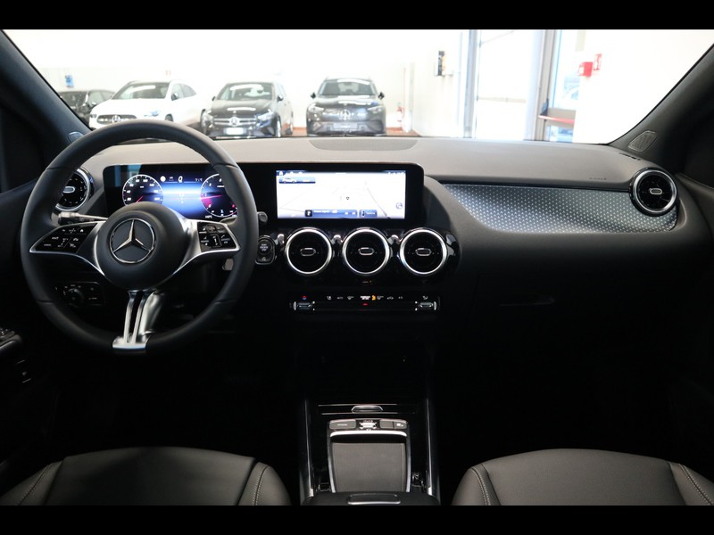 13 - Mercedes Classe B 180 d progressive advanced 8g-dct
