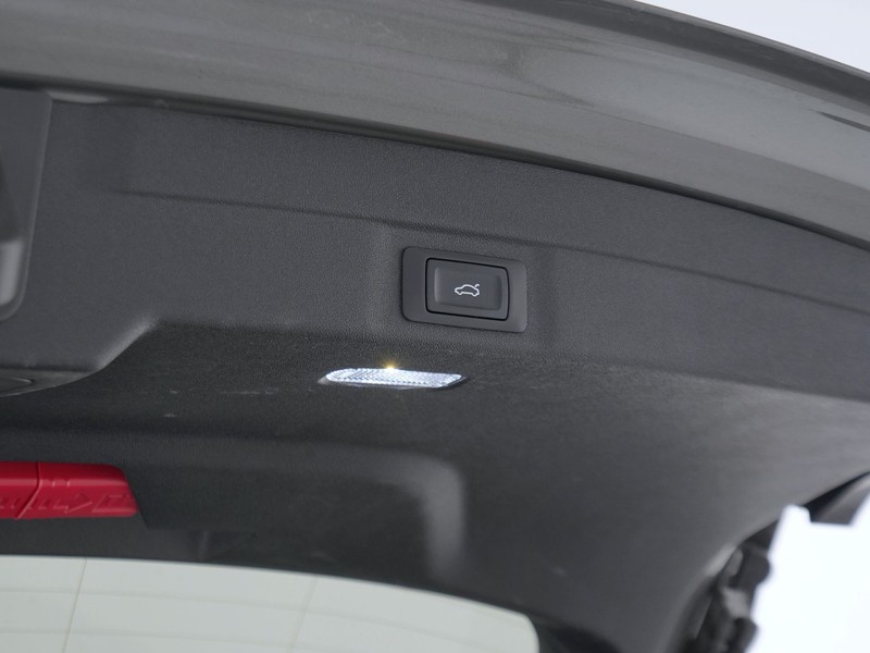 37 - Audi A5 avant 2.0 tdi mhev+ 204cv business advanced