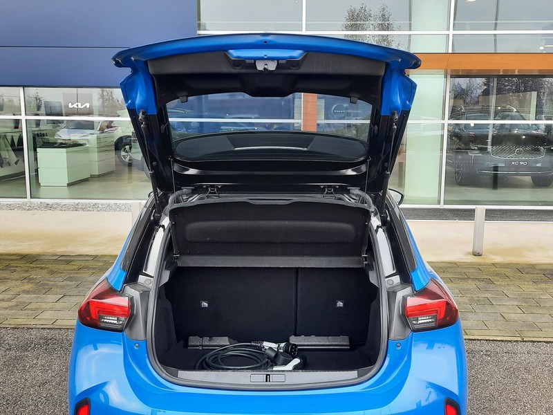 19 - Opel Corsa e- 5 porte gs line