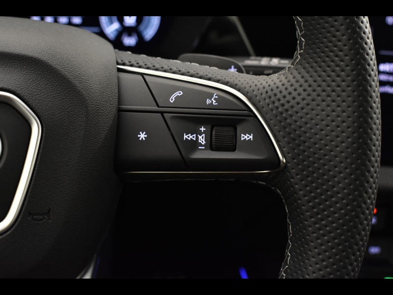 7 - Audi A3 sportback 1.5 tfsi e 272cv s line edition s tronic